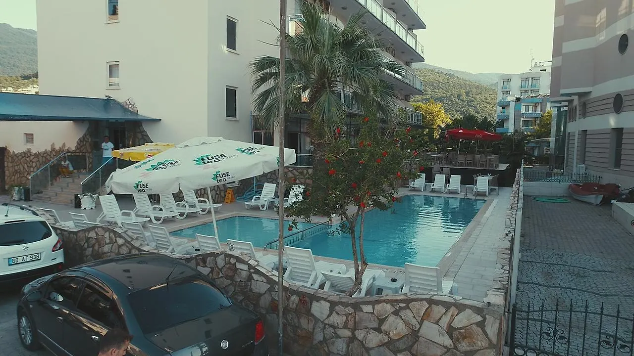 Kusadasi La Perla Beach Hotel Aydın