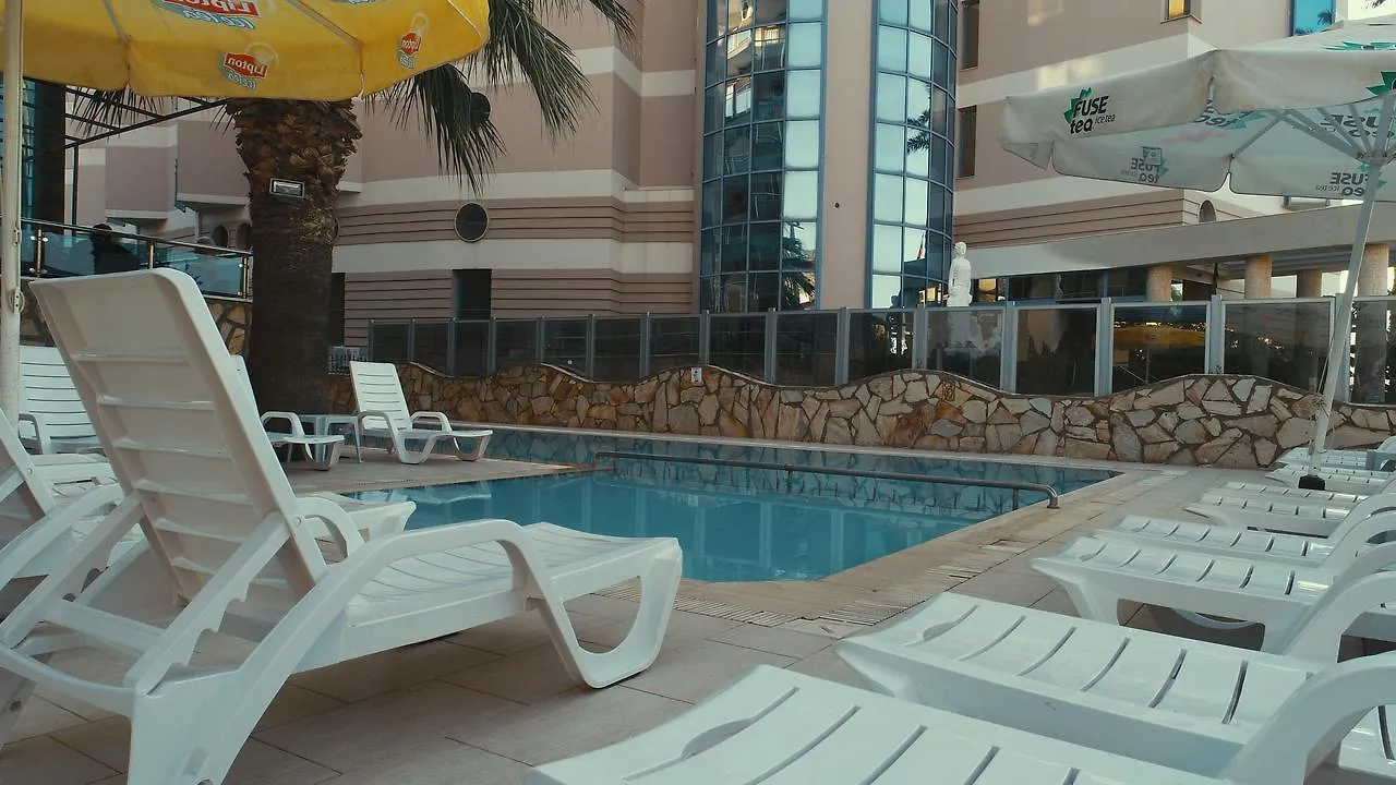Kusadasi La Perla Beach Hotel Aydın